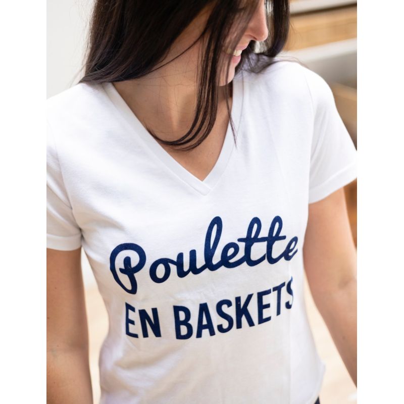 T-shirt Poulette en baskets